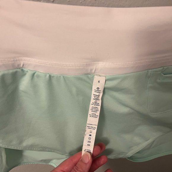 Lululemon Run Pace Short SZ:6 - Picture 2 of 11